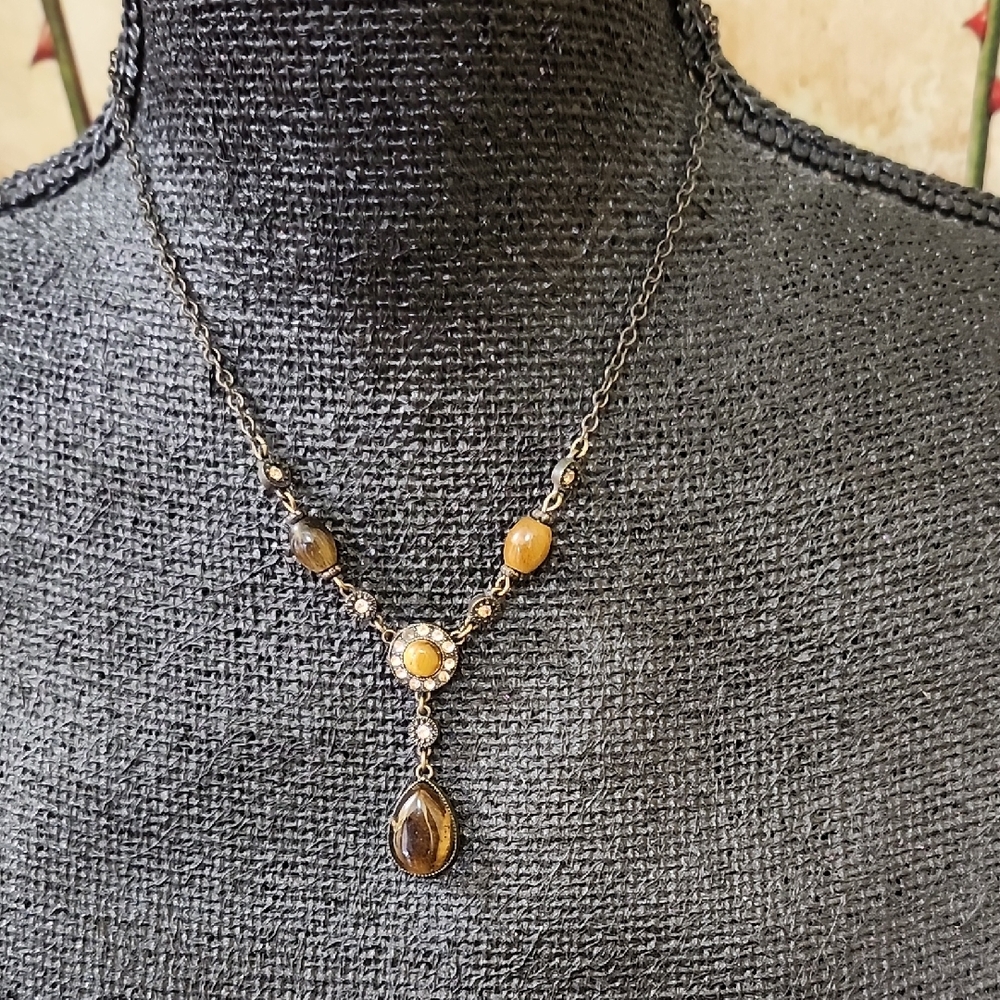 VINTAGE NINA RICCI FOR AVON Y-DROP LAVALIER NECKLACE